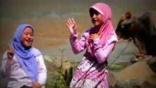 WANITA LUHUR - Haji QOMAR