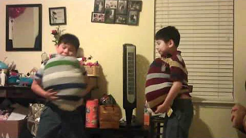 Twins semo-wrestling