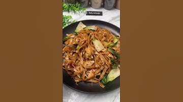 Thumbnail of Kwetiau kering yummy, resepp lengkap di Channel @zefyarlinda-bd001  ya #food #cooking