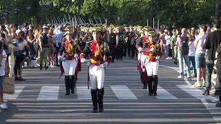 Desfile de Bandas Militares.  Retreta del 2 de Mayo en Madrid