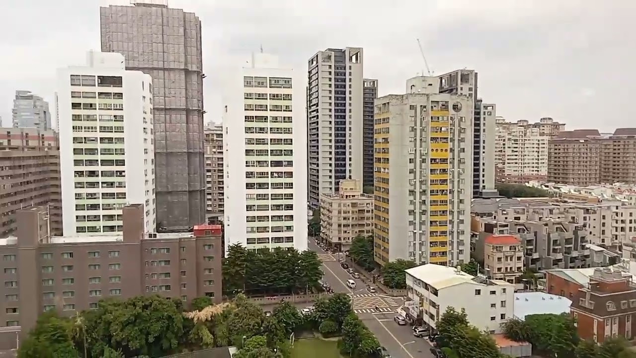 台中的福華飯店，入住房間(景觀窗戶)、自助早餐、設施場所