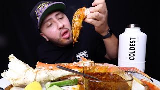 GIANT ALASKAN KING CRAB LEGS MUKBANG