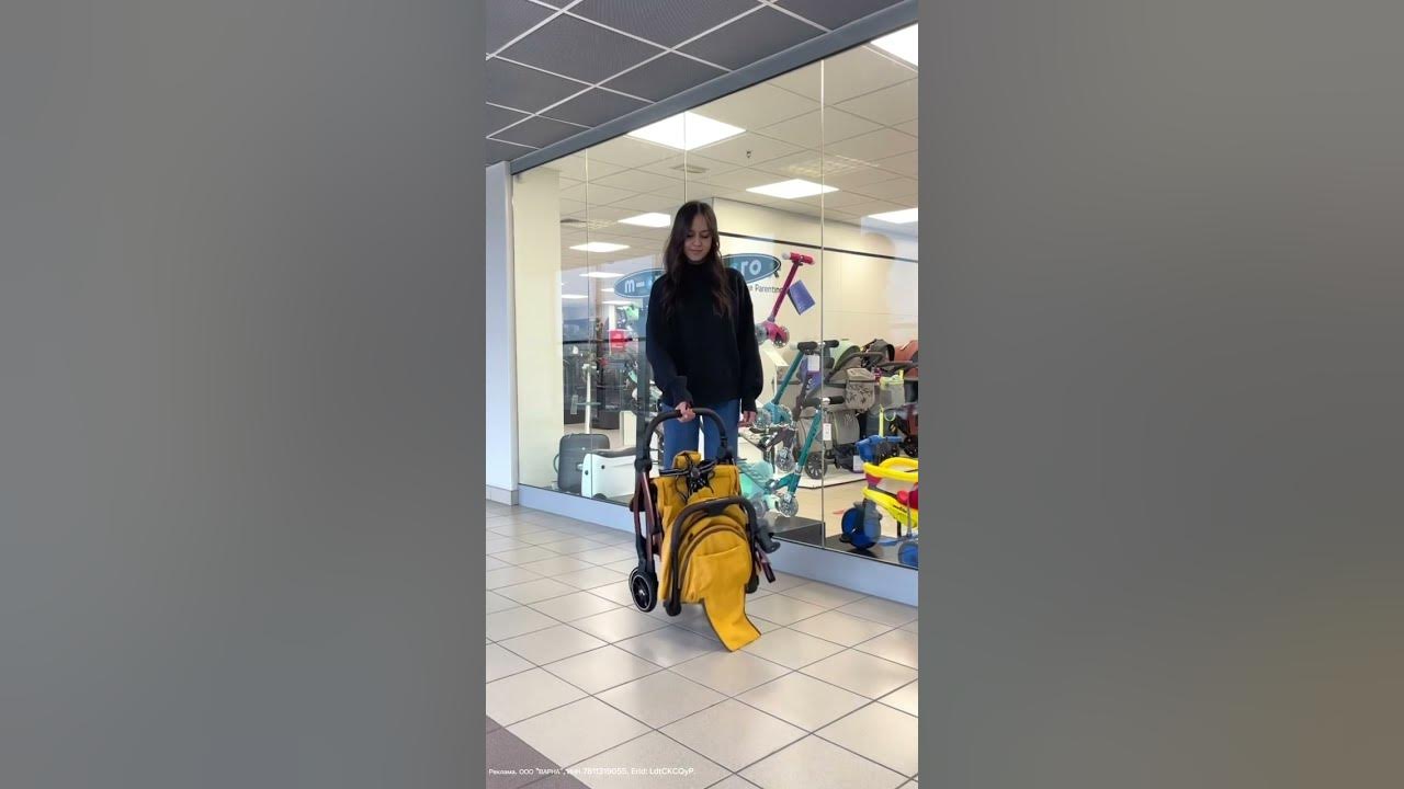 Коляска, которая складывается одной рукой😱 - YouTube