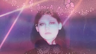 Celebrity Chemical Alteration As A Glitch Art Method Profile