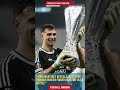 “Dibu Martínez Reveals He Played Through Broken Finger in Aston Villa Battle”