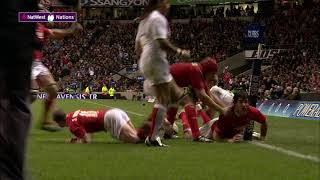 Phillips scores electric try to beat England in 2008! | NatWest 6 Nations