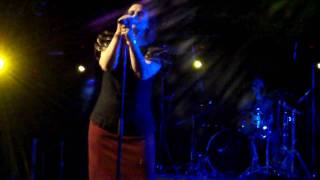 Video thumbnail of "Plumb - Manic (live) @ Milk Moscow Club"