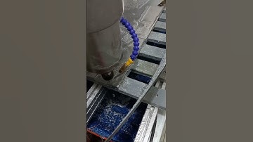 máy cnc phay cắt nhôm tưới nguội a.e nhé #shorts