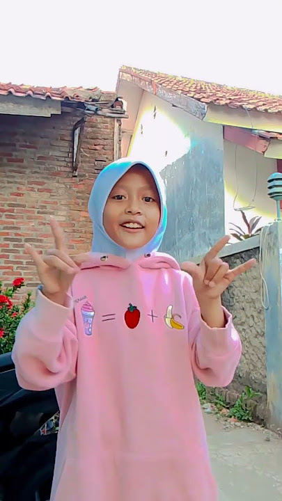 Elzio liat mama bangsat korek astagfirullah #dance #ojodibandingke #funny #duet #viralvideo