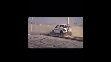 حادث تفحيط هايلوكس Toyota Accident 