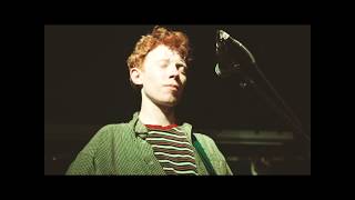 Vignette de la vidéo "King Krule A Slide In / The Ooz Live @ The Montague Arms 2018"