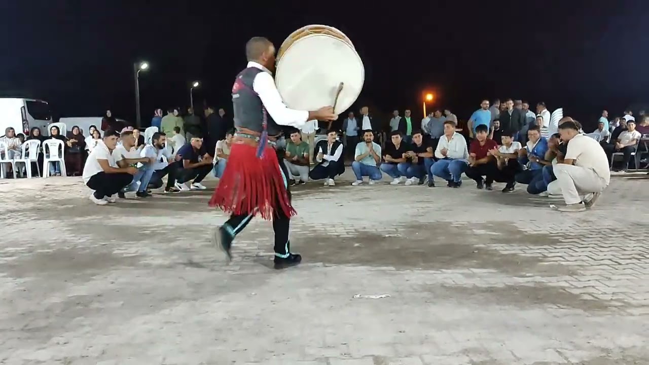 Yüklü Köyü Efelerine Fasıl Show ..