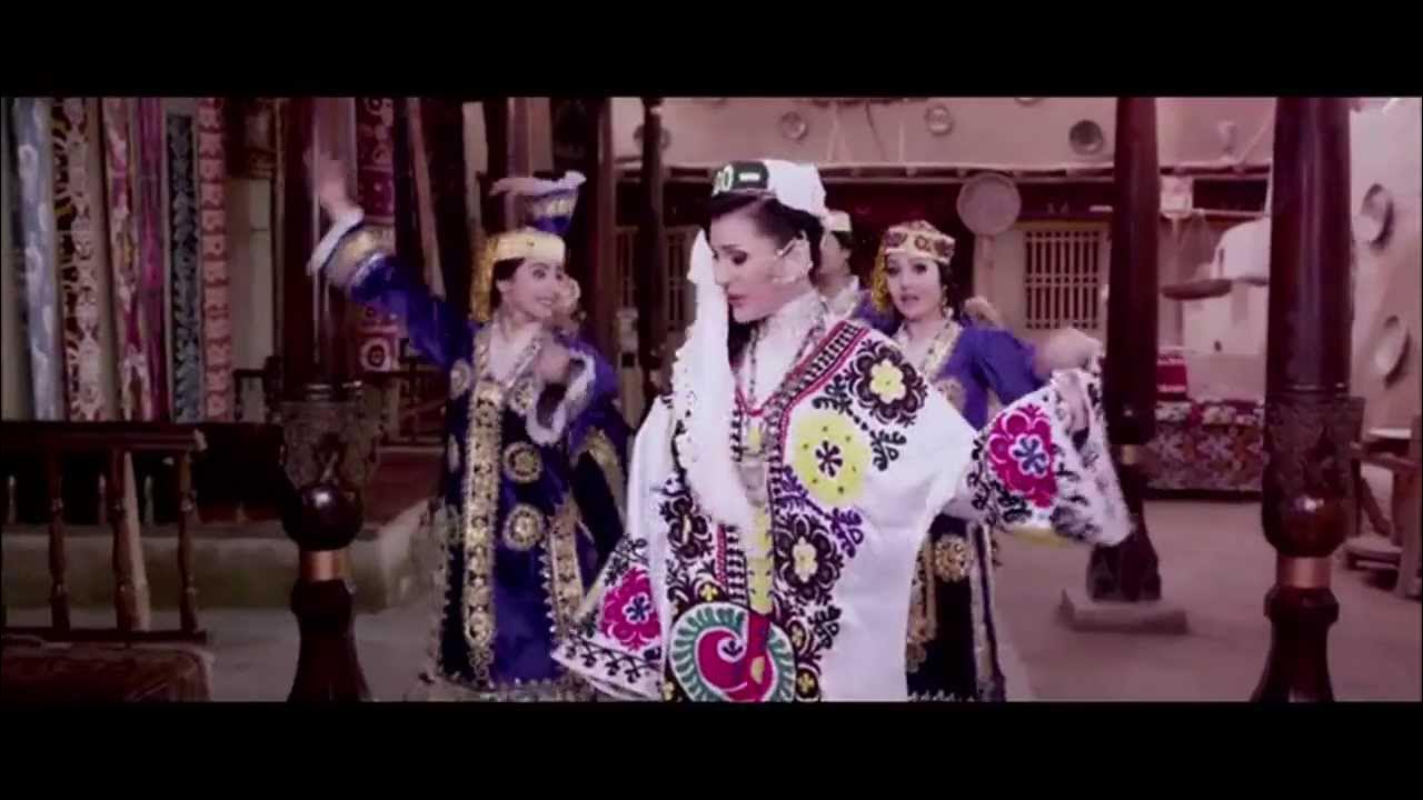 Harbiy kiyimdagi seksual ayol video Jinsiy aloqani seving