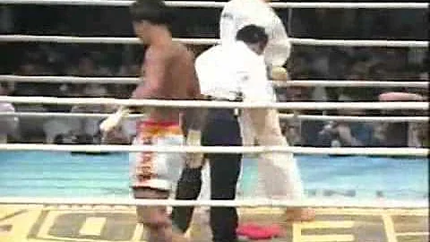 Andy Hug vs Changphuak Kiatsongrit