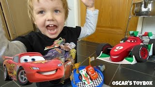 Disney Cars Piston Cup Double Loop Challenge with Lightning McQueen and Francesco - Oscar&#39;s Toybox