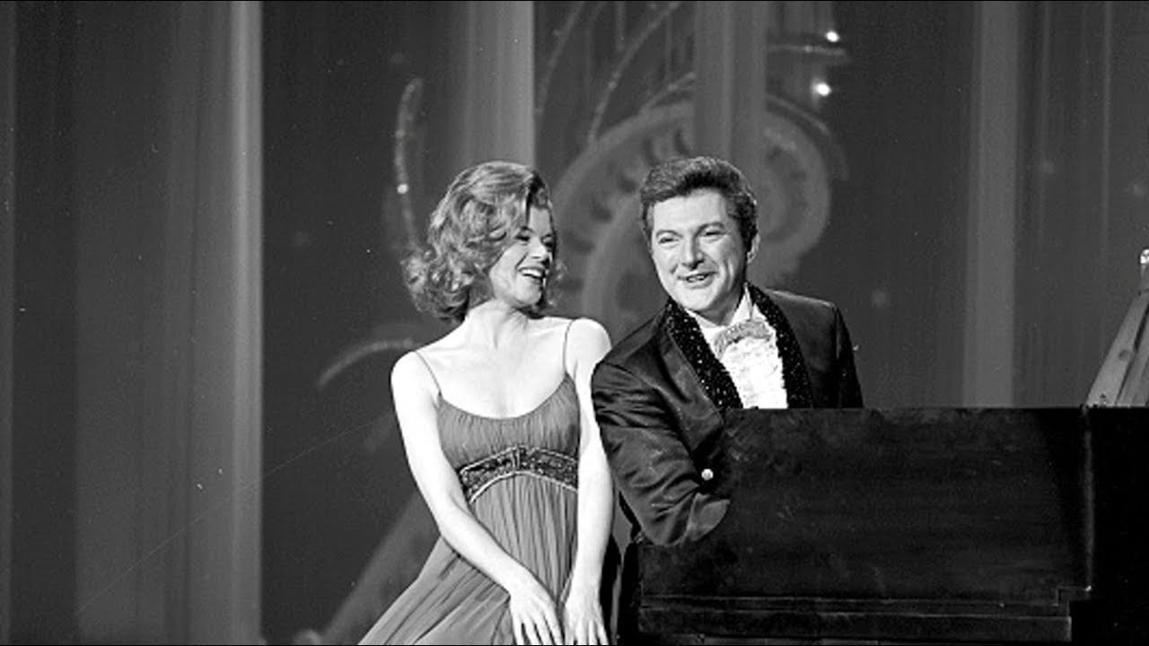 Mira Liberace at The Hollywood Palace Show * with Shani Wallis (1965) en YouTube Mira Liberace at The Hollywood Palace Show * with Shani Wallis (1965) en YouTube