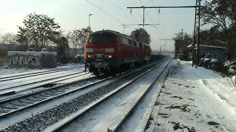 2 BR 225 Diesel locomotives with freight train!!! Diesel Power!!