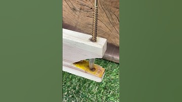 The ancient screw hack with hot glueOld wisdom meets modern DIY#CaliGarage #HotGlueHack #QuickFix
