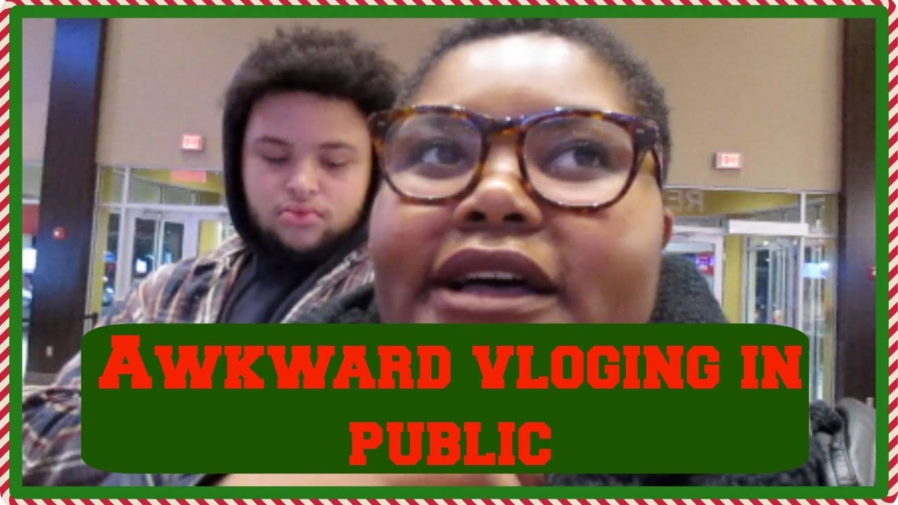 VLOGMAS DAY 2: Awkwardly vlogging in public - YouTube