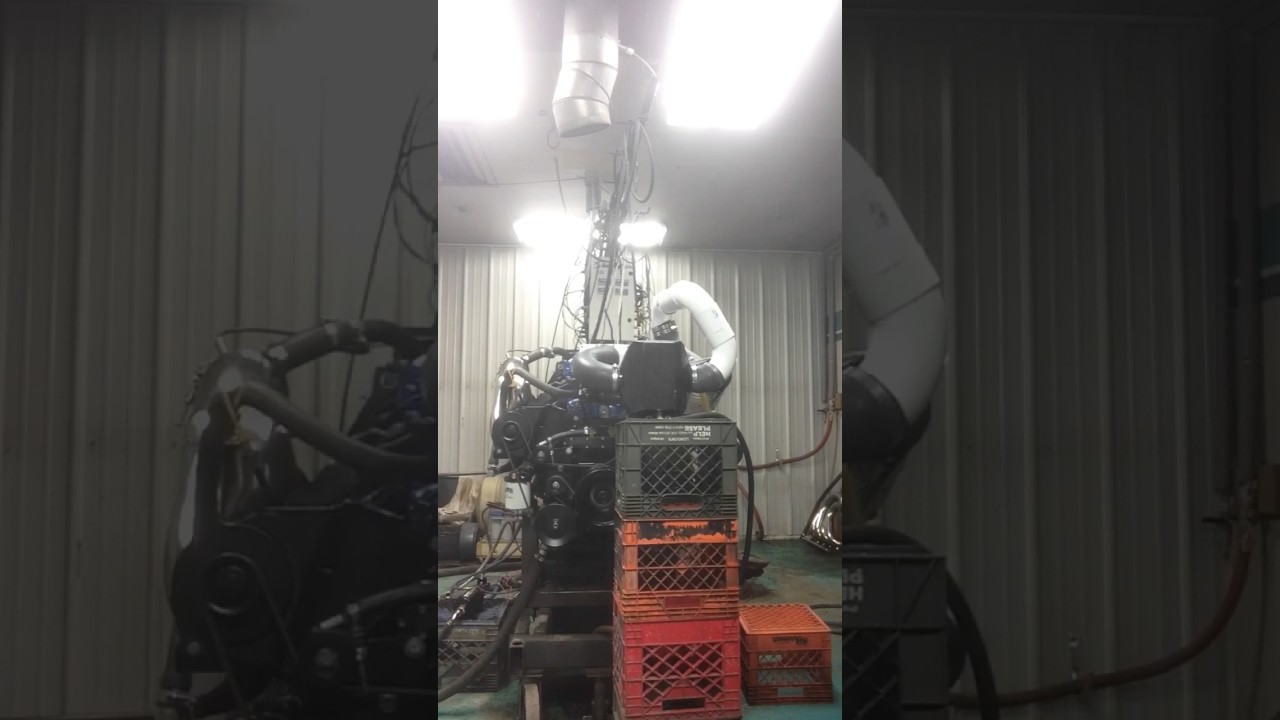 Procharged 502/500efi dyno pull...Tyler Crockett Marine Engines - YouTube