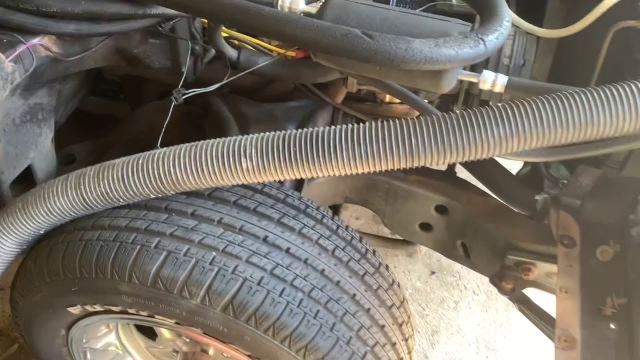 Replacing the blower motor on my 1970 Cutlass - YouTube