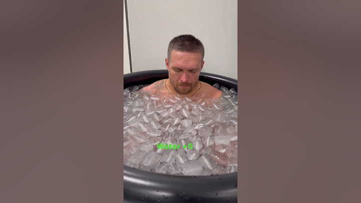 Oleksandr Usyk shows off crazy Tyson Fury prep with ice bath 🥶