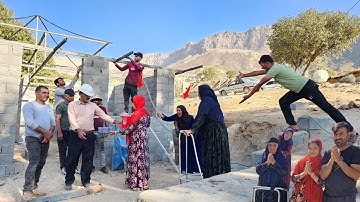 The engineer comes to build the villa