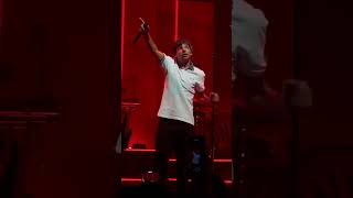 Louis Tomlinson cantando We Made It!🥰🫶🏼