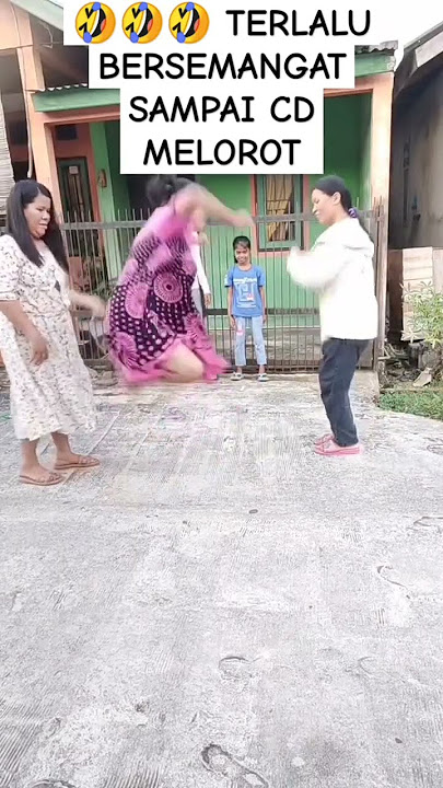 IBU IBU KOCAK SAMPAI CELANA MELOROT#shortsfeed#kabarkerkini #beritaterkini#trendingshorts #fyp