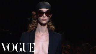 Download Mp3 Fashion Show - Hussein Chalayan: Spring 2010 Ready-to-Wear Gudang lagu Download Mp3 Fashion Show - Hussein Chalayan: Spring 2010 Ready-to-Wear