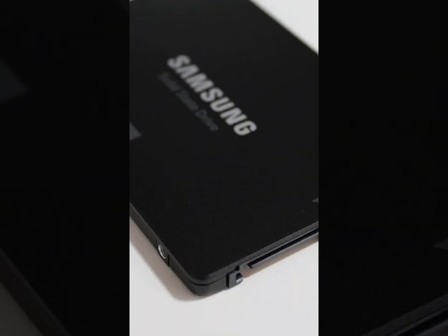 Installing a Samsung 860 EVO SSD - Self-Installing