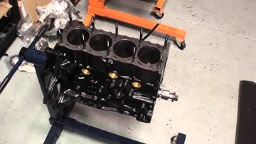 Time lapse of KA24DE-T bottom end build