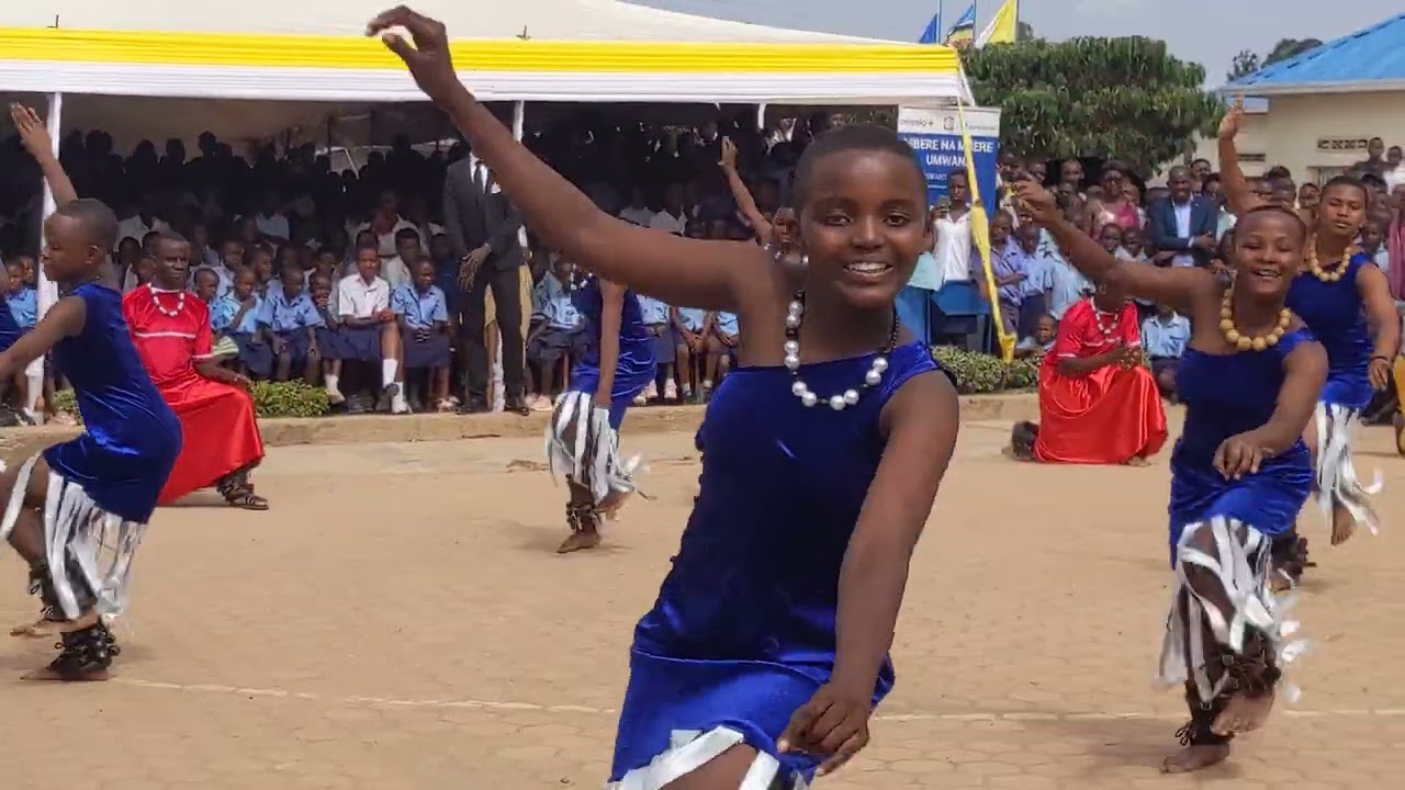 IMBYINO ZUJE UBUHANGA/ITORERO RYA GS KAGUGU RYADUSURUKIJE ABITABIRIYE YUBIRE Y'IMYAKA 100 YA KAGUGU