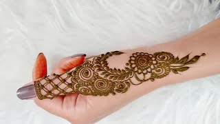 رشمة اصبع واحد لي كتعجب الجميع #henna #henna_soukaina_art