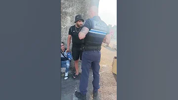 حراق جزائري خلطها مع شرطي اوروبي 