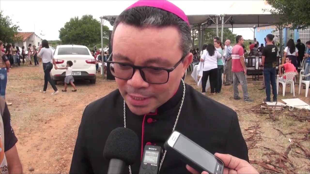 Entrevista com Bispo da Diocese da Cajazeiras Dom Francisco de Sales. YouTube Entrevista com Bispo da Diocese da Cajazeiras Dom Francisco de Sales. YouTube