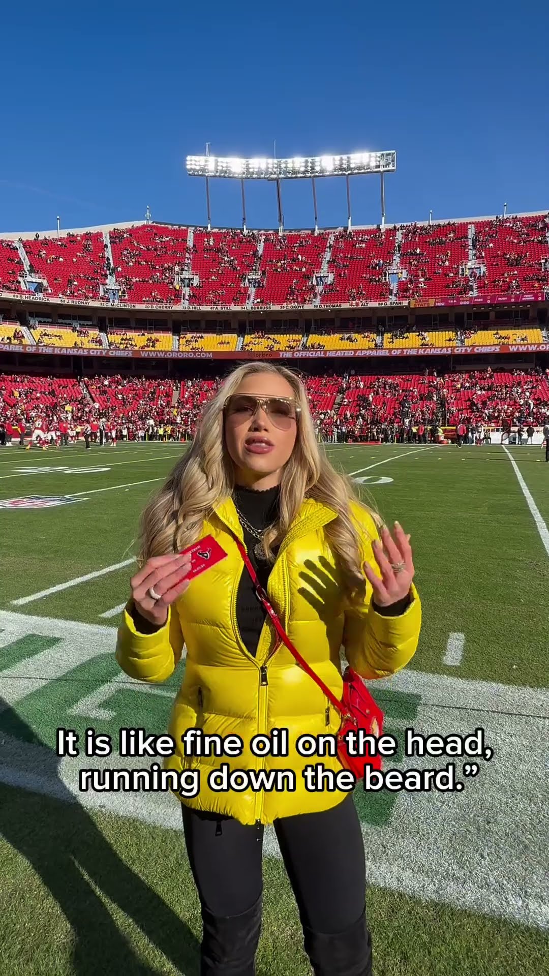 Gracie Hunt shares today’s Bible verse, Psalm 133:1-2, at #Chiefs #Texans game
