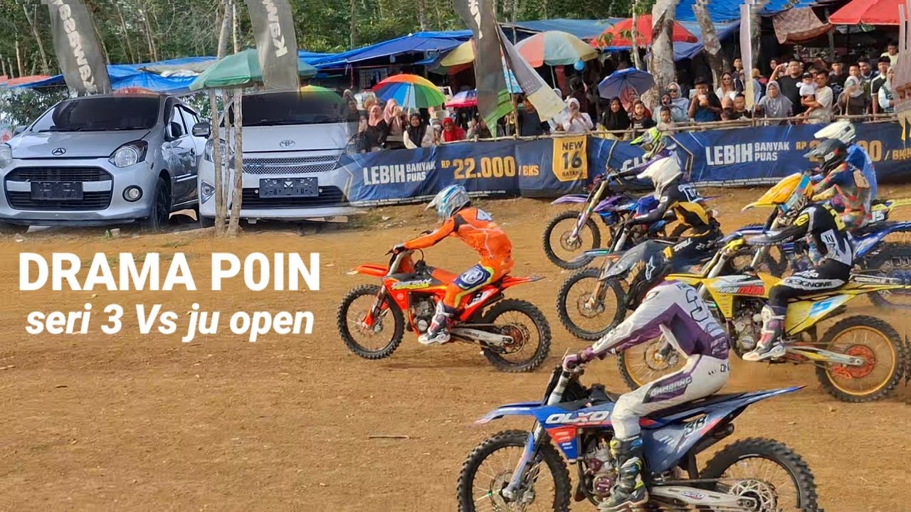 Penentuan Dua Unit Mobil ngeri saling tukar posisi penonton pun histeris