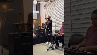 Eu Reproduzindo O Agudo Da Música Getsêmani