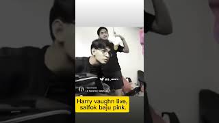 Harry Vaughn Live Baju Pink?