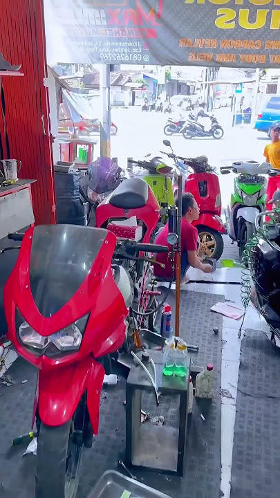 Salah satu Bengkel Motor di Jember Jawa Timur