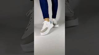 Mavi Detaylı Yüksek Taban Spor Ayakkabı .Dislibutik