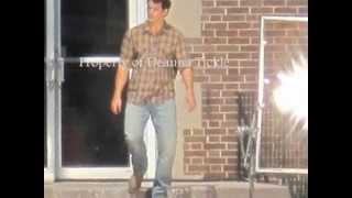 First look: Henry Cavill as Clark Kent in Man of Steel