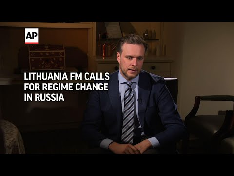 Ландсбергису не понравилась речь Путина на параде в Москве