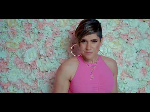 Izis La Enfermera de la Salsa - Esa Mujer (Official Video)