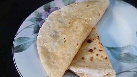 Roti / Chapati / Rotli Recipe - Indian Flatbread / Show Me The Curry