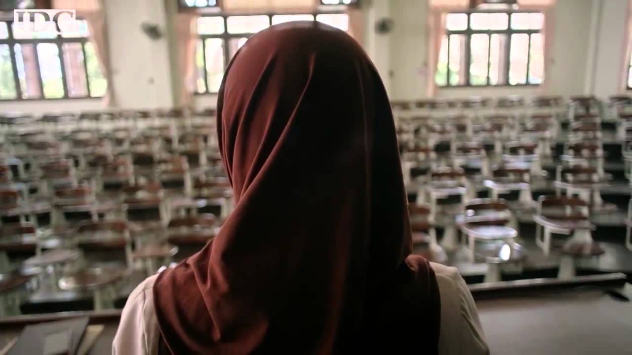 Microsoft Buys Mojang, Apple Preps New iPhones, Android 