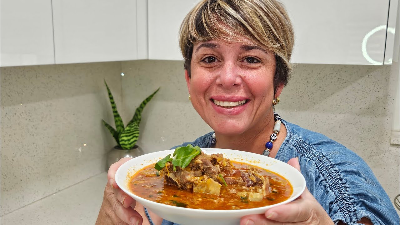 Sopa de picadillo y chicharitas de platanos ~ Meat soup with plantain chips