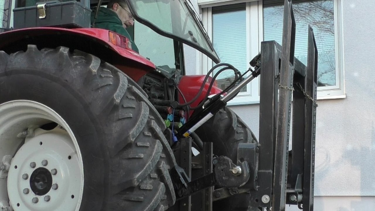 Hydraulischer Oberlenker, Montage und erster Probelauf; tractor
