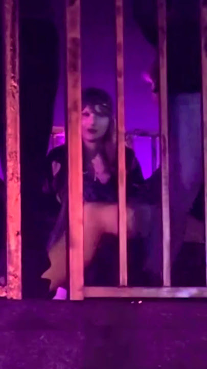 Taylor Swift’s reaction to ‘Cruel Summer’ remix at Coachella 😂 #shorts #taylorswift